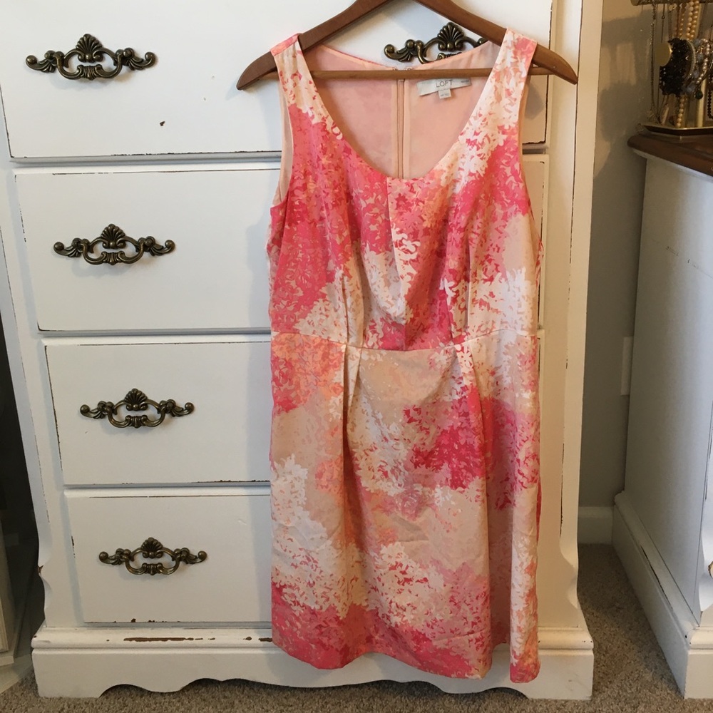 NWOT Pink/Cream Floral Shift Dress